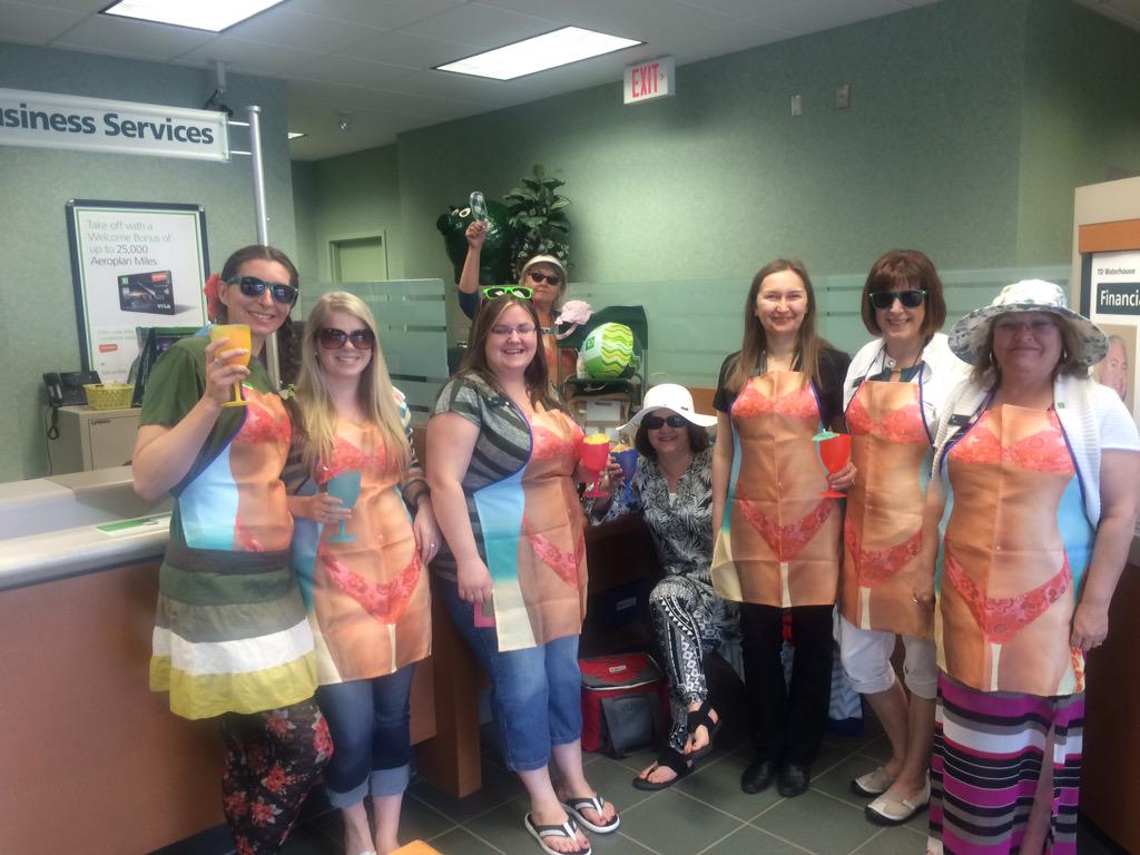 dancemisternoad's tweet photo. @ToddLinnen_TD @JillHolly  Team  8211 is ready to enjoy some sand and sun http://t.co/vkDQe58CE4