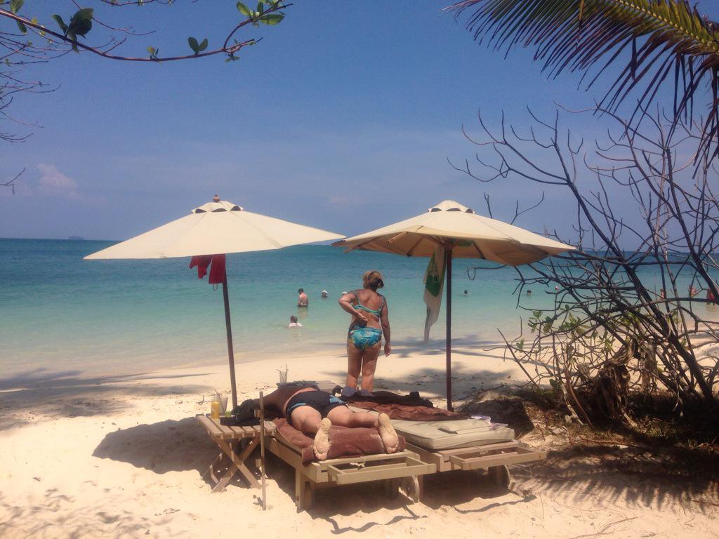 BrettMeak's tweet photo. Cape Panwa 👌 http://t.co/yrwBlfmEfd
