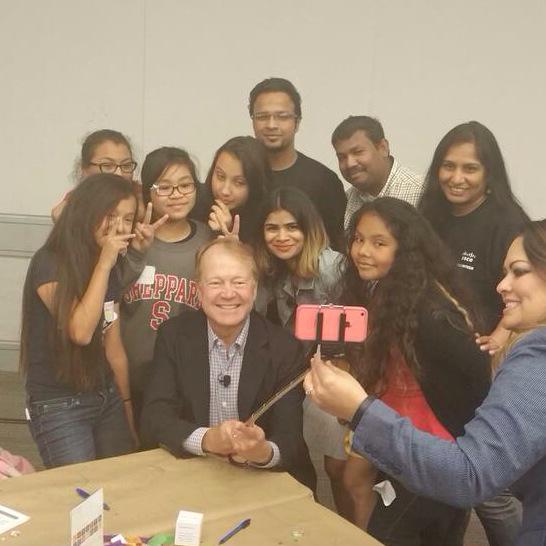 shr_plus_ha's tweet photo. I bunny-eared John yest, no bunny-ears-immunity clause in his CEO contract #GirlsPowerTech #wearecisco #mischievousme http://t.co/a0iU35iDmo