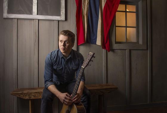 TheBGSituation's tweet image. LISTEN: "Morning Rise," off @clopezmusic's debut 'Onward' buff.ly/1Eza369