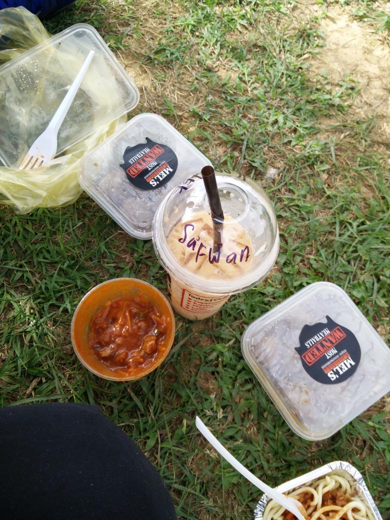 amierulallalong's tweet photo. Lapaq ayaqqq hat tadi ni pulak memalam ceni #projek360 http://t.co/Py3PoFA6Y2