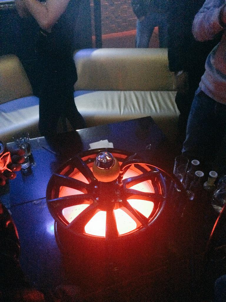 DashaOmn's tweet photo. Smoke hookah every day 😄😌 #hookahweekend http://t.co/BZDFoH7oBB