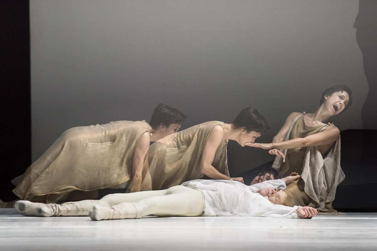 DanceTabs's tweet photo. Great pics... MT @mcrossick: Long day for Juliet, @BalletsMonteCar dress rehearsal, @Empics_Showbiz  http://t.co/xYpMD3xv7h