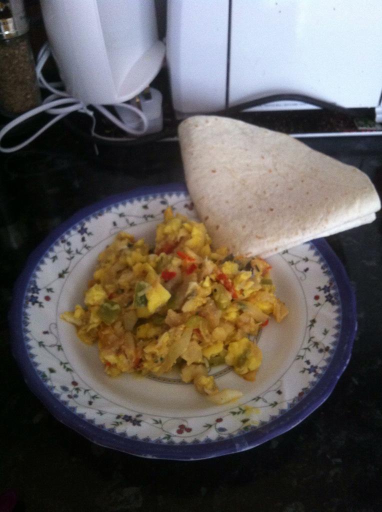 BabyGyalTx's tweet photo. Ackee saltfish Friday #roots #mixed http://t.co/KHjhBi8hmZ