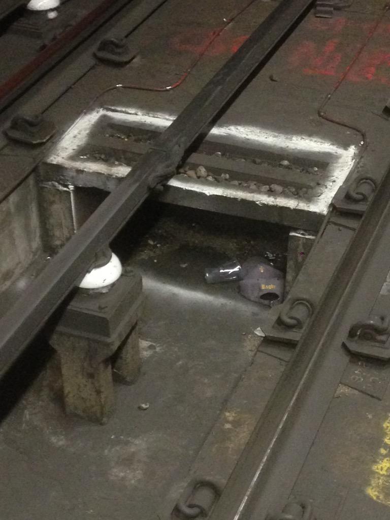 zeyst's tweet photo. @northernline some pics to explane location. Anything you would be able to do wpuld be amazing! http://t.co/pPlPETrLge