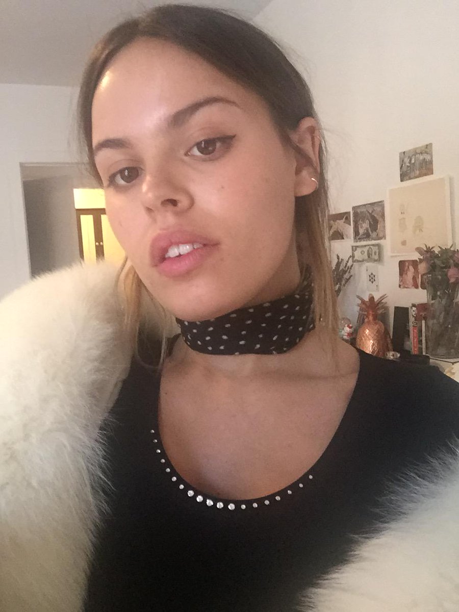 atlantabean's tweet photo. When u just really feeling herself #Whutever http://t.co/EUEBKwGWwc