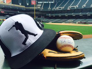 LegendsDistrict's tweet photo. Ur chance to win a signed Goldy Ball &amp; Sat hat giveaway! @Dbacks

A new Follow or RT is entry

http://t.co/C0QzOkuqmP http://t.co/kBlsXVMF83