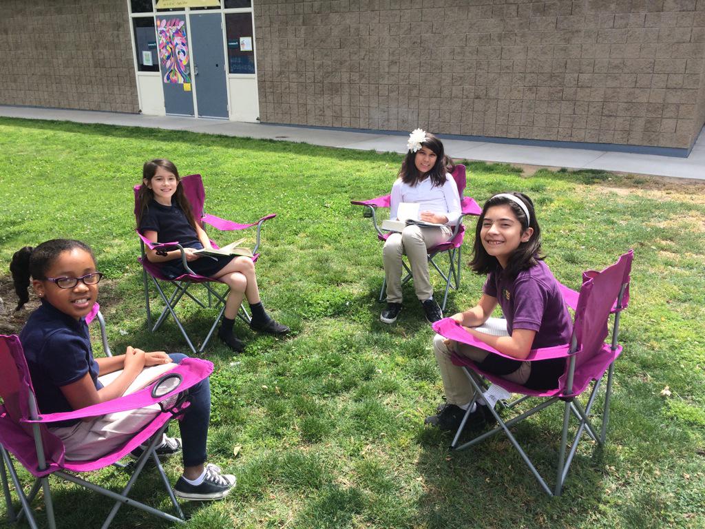 DaileyCharter's tweet image. Reading club enjoying a beautiful day! #dailey #bestkids