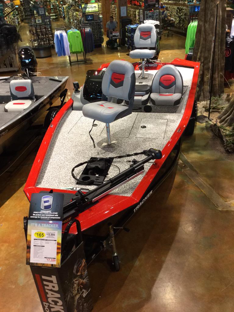 Tracker Marine tweet media
