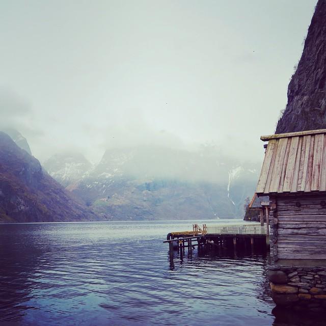 NorwayInstagram's tweet photo. #acehworld #allwhatsbeautiful #bns_landscape #canon_photos #collection_sky #fotofanatics_nature_ #fiftyshades_of_na… http://t.co/ea3XrsYTpE