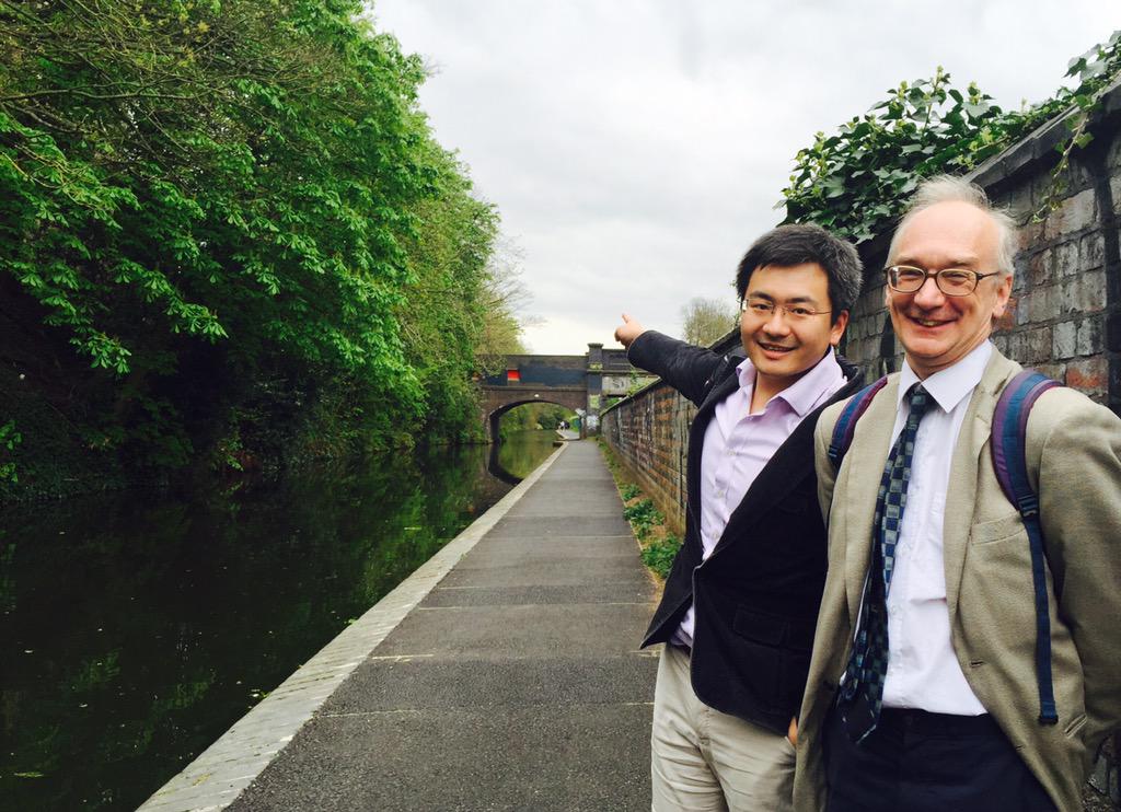 YueJ's tweet photo. Canal walk in Birmingham @yuanyuanplus http://t.co/zh7IQyPIc6