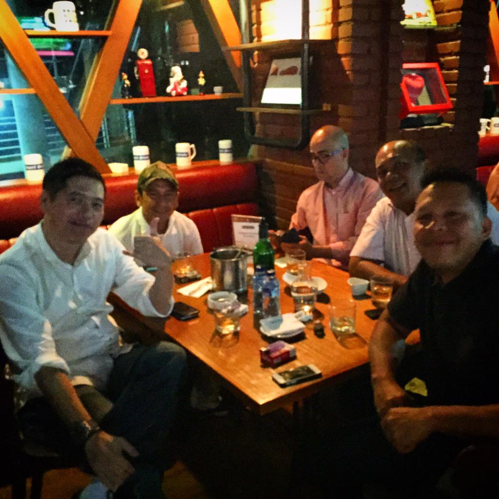 VIP's #nobarVIP #ChampionTheMatch #TeamKaget <a href="/HeinekenID/">Heineken Indonesia</a> #RT