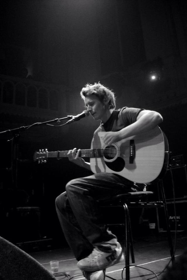 Happy birthday to one of the greatest musical talents in the world Ben Howard. 