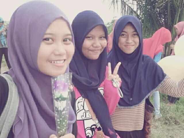ayubriophyta's tweet photo. With @adhinanf &amp; @Husnul_lail http://t.co/XhZIOBx0HR