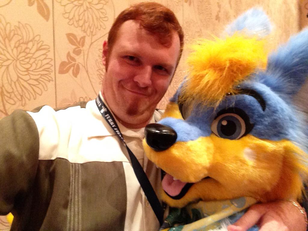 peppercoyote's tweet photo. @Diesel_Derp all day. Erru day. #FursuitFriday http://t.co/Nbl3gjDIIB