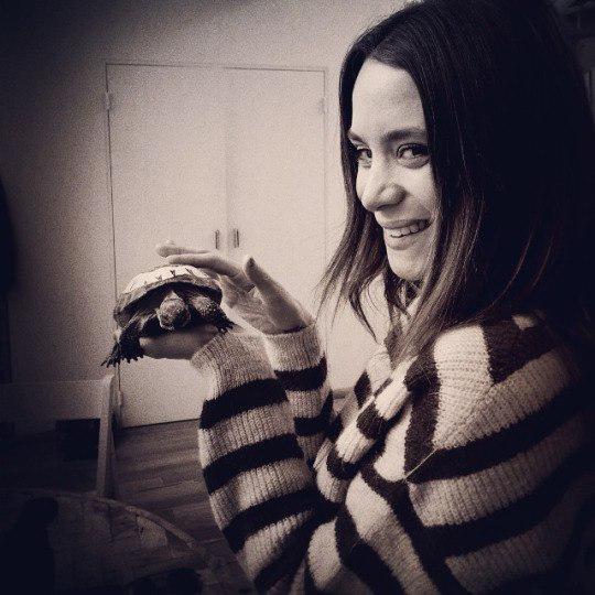 Jade__Gordon's tweet photo. I and Mr.🐢 http://t.co/msPsv8eEje