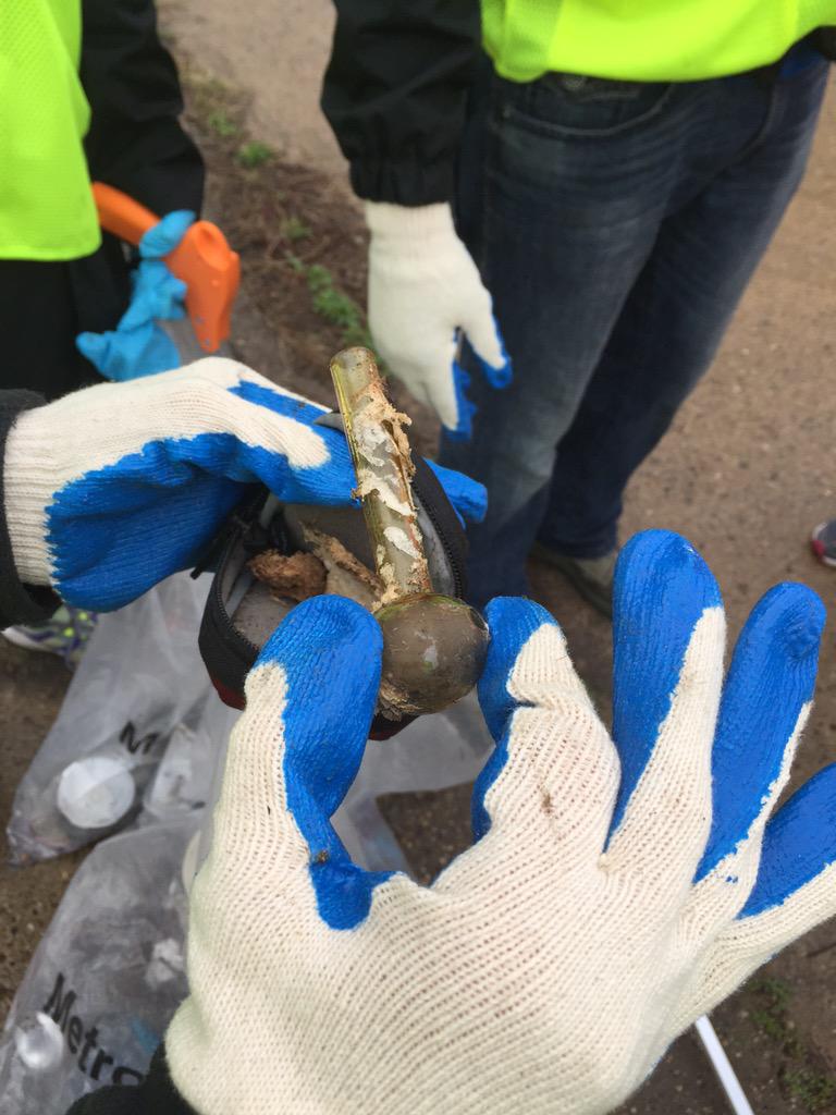 vevenson's tweet photo. #trashbash2015 #mostuniquefind #crackpipe http://t.co/B71A6abTSY