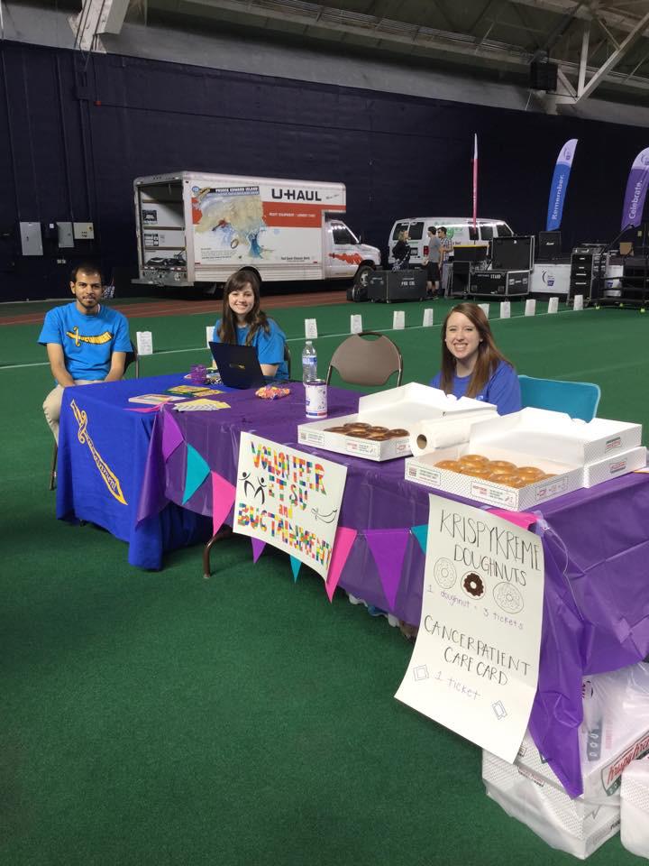 VolunteerETSU's tweet photo. We are at @RelayETSU today in the Dome until 2 am! Come out and support cancer research! 💜 http://t.co/tiohlOHf1u