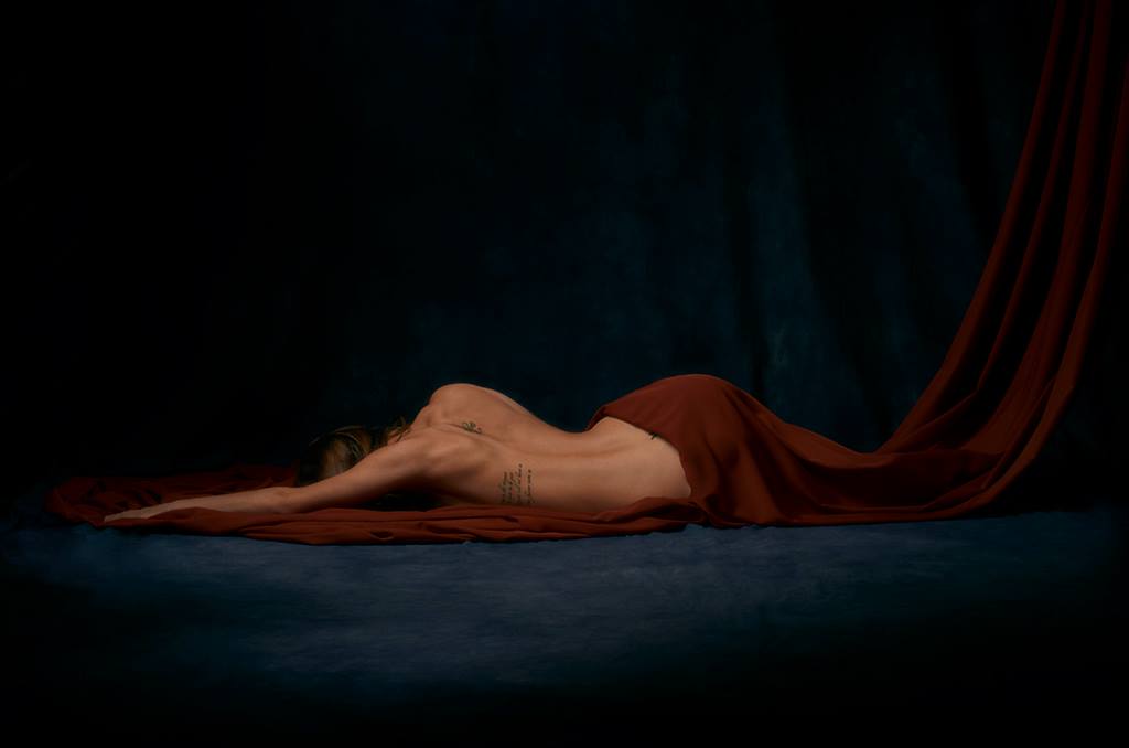 KatieMay882's tweet photo. #Fineartmodel #backwings http://t.co/QUCBL8tjMB