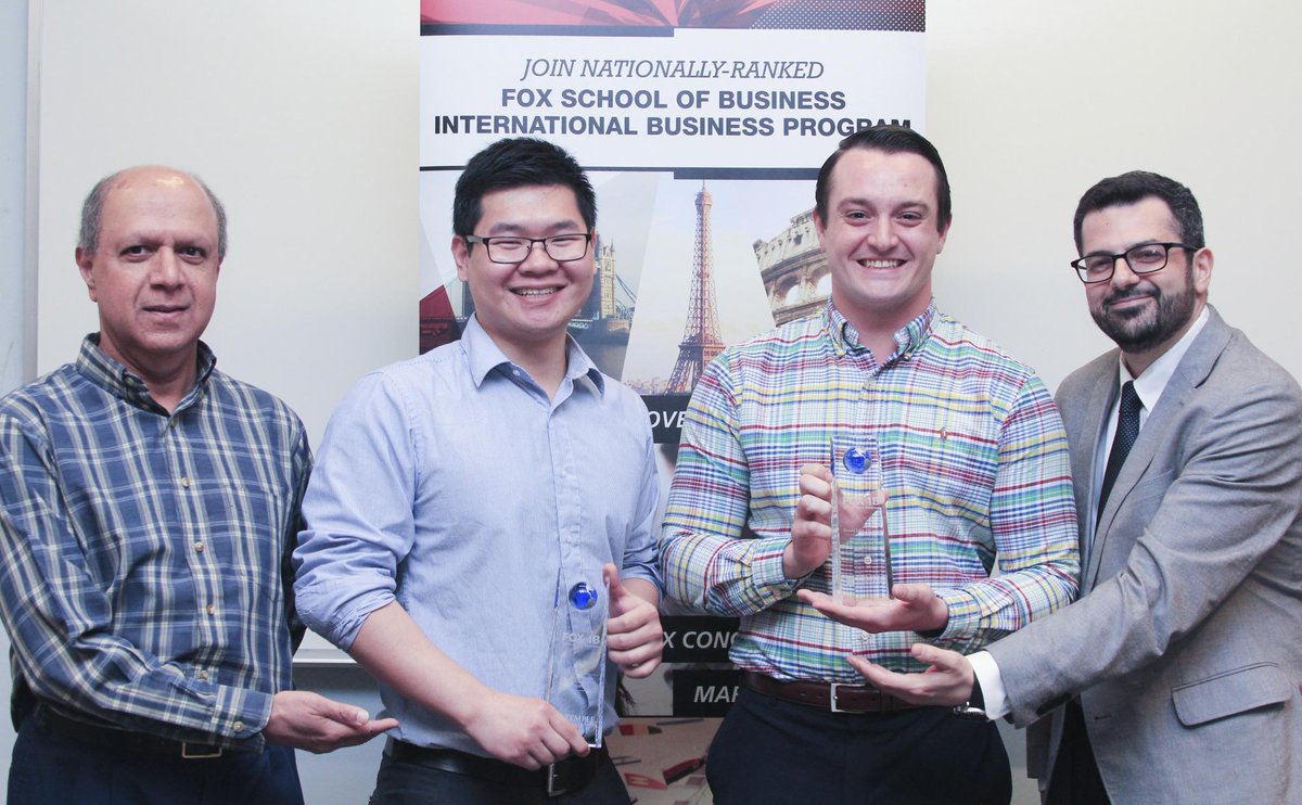 Congrats to DJ O'Connor on his IB Student Engagement Award &amp; Kevin Si on his IB Student Leadership Award! @foxschool