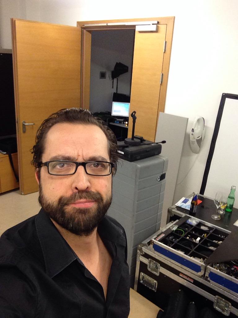 fleischhackerg's tweet photo. Nachmittag Probe für #romy2015 jetzt warten auf Gala für Ärztekongress in Krems @steigenberger http://t.co/WhoJaPuR46