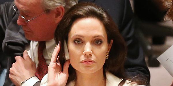people's tweet photo. Angelina Jolie spoke about the Syrian refugee crisis at U.N. Security Council meeting today http://t.co/vpKILx1SFa http://t.co/rzAyj2Fc3T