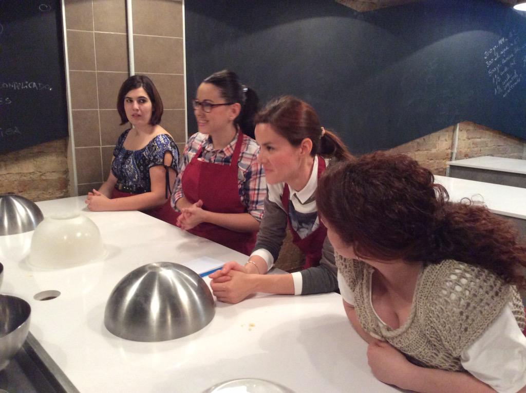 elGastroTaller's tweet photo. Go on!!! Con @mazon87alex #tallerdepastelesdecarne http://t.co/nyZyqxRiuH