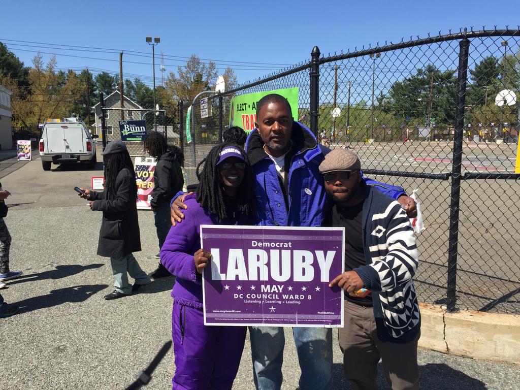LaRubyMay's tweet photo. Fantastic Friday with Ward 8 early voters. #so8MAYrise #Purplementum #WeCanDoThisAllDay http://t.co/n2DDThXlRU