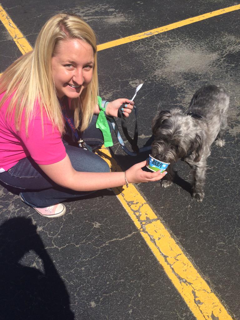 TalkingMohr's tweet photo. Pizza ice cream cookies and puppies oh my! @GTatUNC #LDOC2015 #theadventuresofdogsawyer http://t.co/PHrIMDJSk1
