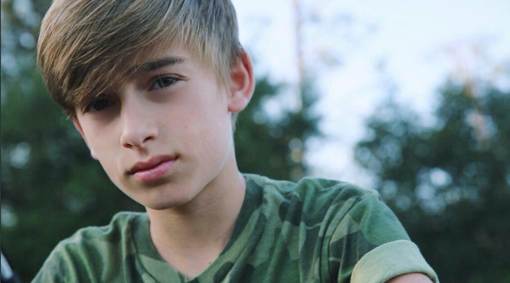 JohnnyOTheBest1's tweet photo. @johnnyosings http://t.co/r4GEhZIMCm