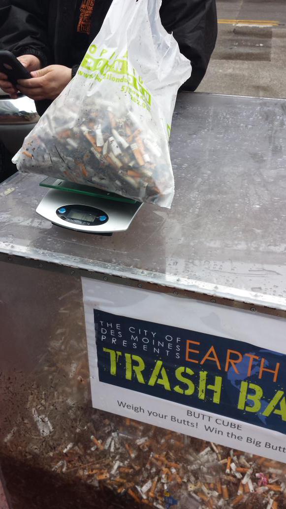 CaseysCenter's tweet photo. We like big butts and we cannot lie #trashbash2015 #teamiec #CCDay #comcastcares http://t.co/tJ3IvgRiM2