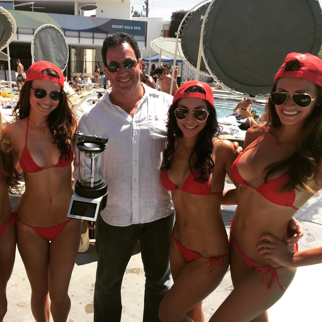 jeffglasse's tweet photo. It's a tough job, but someone's gotta do it http://t.co/CmhP4QxSka