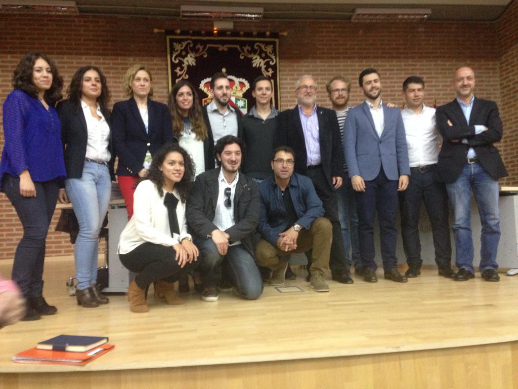Rubenposho's tweet photo. Hoy, debate de política. Una nueva experiencia. #Albaceteparticipa http://t.co/Lqn6xIKGHs