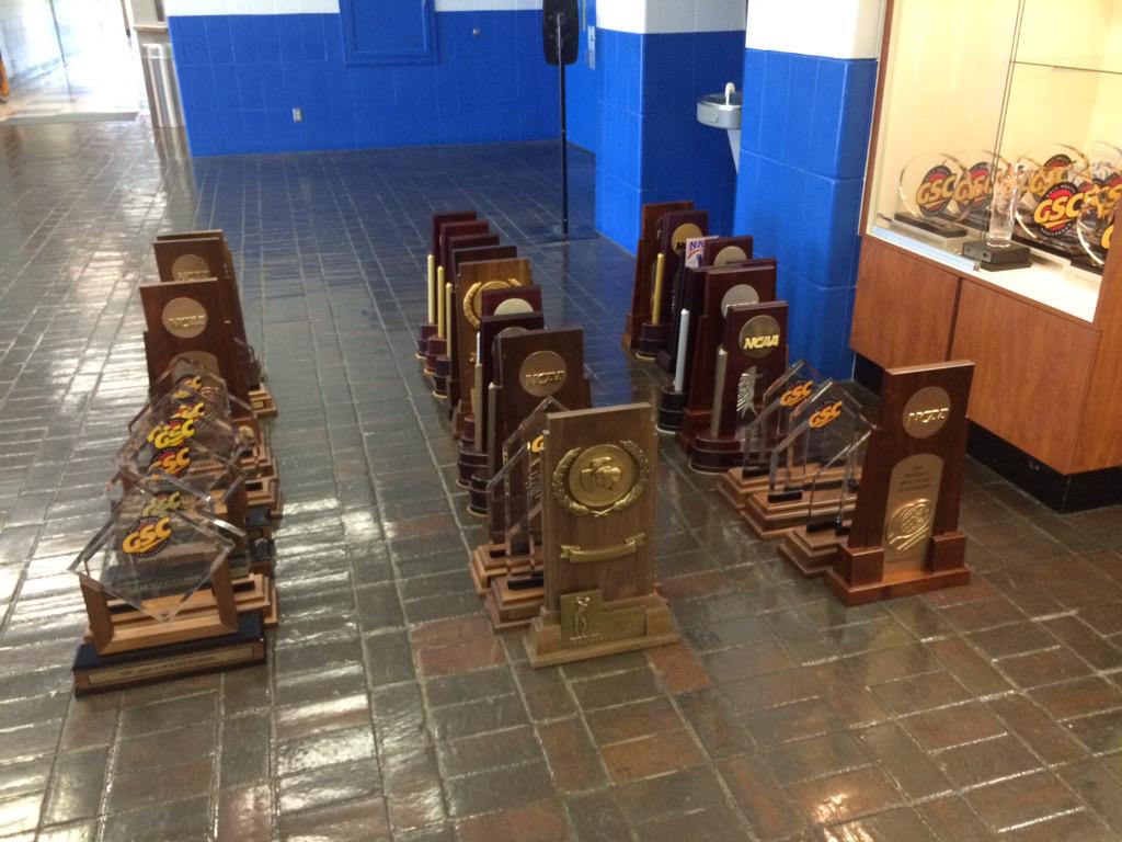 Argie_UWF's tweet photo. When reorganizing your trophy case takes 1 1/2 hours. #ChampionshipProbz #GoArgos #NeedANewTrophyCase http://t.co/SVQT3sjQEa