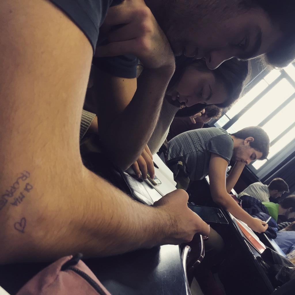 MaartaNava's tweet photo. #PoliMi che passione😂 @SofiaFelici http://t.co/GeOM3LADQj