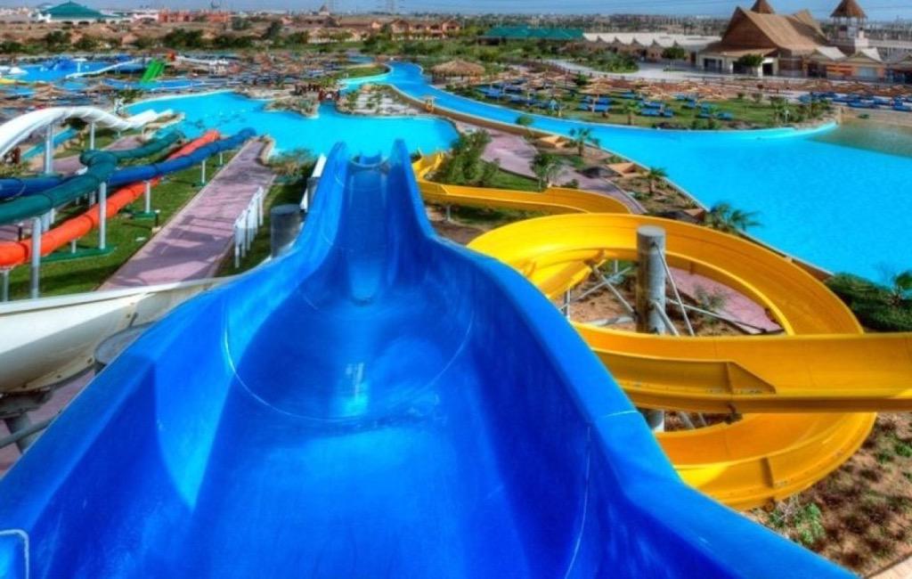 TrippyHippie's tweet photo. Let's get high and go to a waterpark💦 http://t.co/MU3WWPhUhc