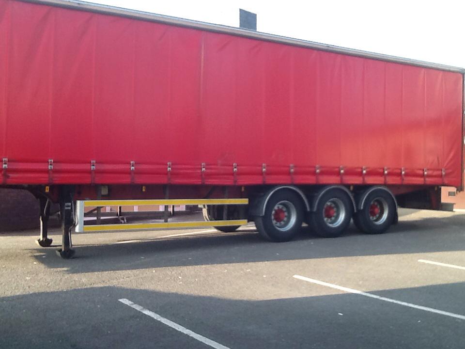 bexteacher's tweet photo. @StGeorgesFest @MrGeorgeClarke challenge on today to create an amazing space on a lorry http://t.co/lua6zKUK4k