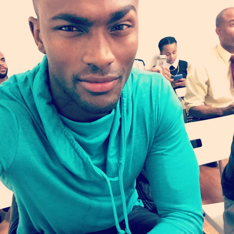 Keith_Carlos's tweet image. To the best acting coach and CD @PhaedraHarris #ClassSelfie #Day1