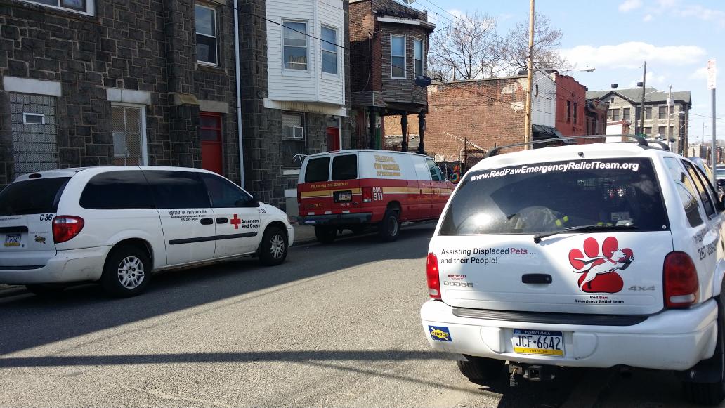 MKZ1962's tweet photo. @ARC_EasternPA installing smoke alarms w/amazing partners @PhillyFireDept &amp; @RedPawRelief in Phila #nomorefiredeaths http://t.co/n1FI8LzoHR