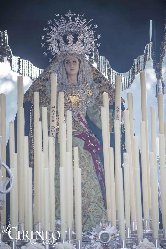Ssantero_malaga's tweet photo. Así lucían los titulares de @HdadyPaciencia el pasado Domingo de Ramos http://t.co/eSc6Iu96tR