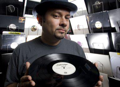 RidePerty's tweet photo. Such a fun time @CieloClub w/ #LouieVega #KevinHedge! See more @nuyoricansoul on #Vearchapp http://t.co/NUWDBcSTE4 http://t.co/dJMedAxP8J