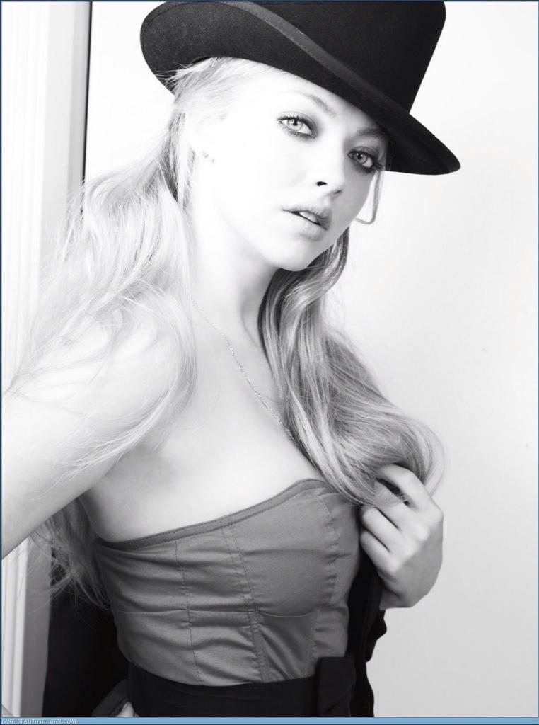 //new Alice but not new to RP or OUAT. Looking for my Mad Hatter.