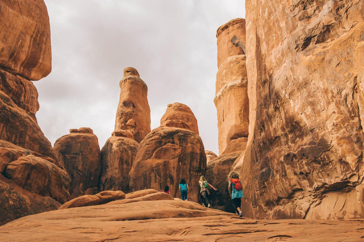 Hiking through the maze of the #FieryFurnace in #ArchesNationalPark, #Moab #visitUT
bit.ly/1yXRl5M