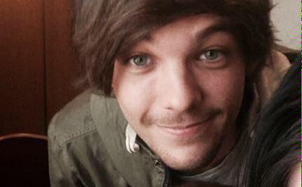 halhalabii's tweet image. when my boys are apart their eye colors change to the other's :')