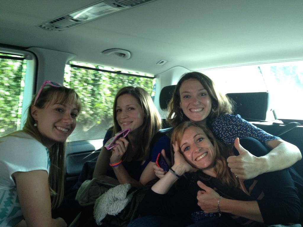 Départ des Cockerelles pour Villers Bretonneux ! #Anzac100 @ParisCockerels @AFLNewsWire <a href="/FemmesDeSport/">Femmes de Sport</a>