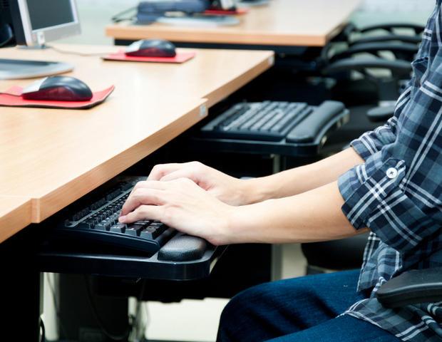 c3dnainc's tweet photo. But do all #developers agree? Check out this article via @techrepublic http://t.co/rwGE3rPCyo http://t.co/q4FC5fayF2