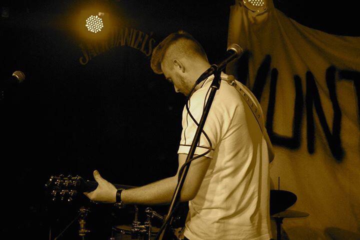 PelicanRecords's tweet photo. Some pics of @Hunters_Band ! 🎤🎶 http://t.co/zM6MzNLxXZ