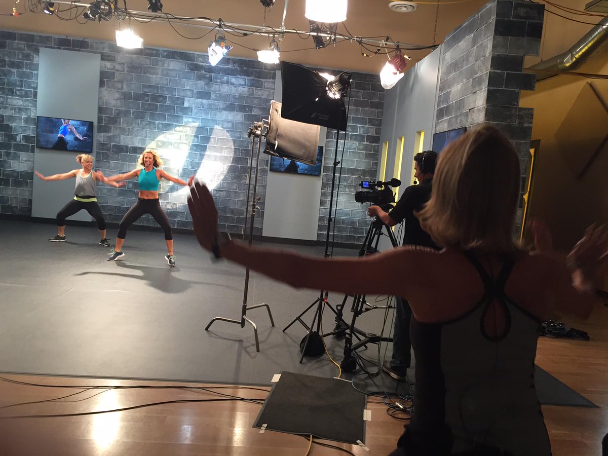 jazzercise's tweet photo. It's getting HOT in here! New choreography is on its way to a class near you! #TheNewJazzercise http://t.co/O7cCfUmHwE