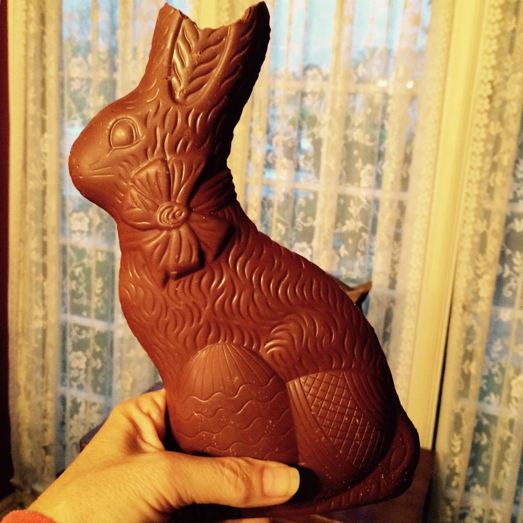 Reenie_Hutton's tweet photo. Sorry @DayeanneHutton, you can't leave chocolate unattended at home😞#SorryNotSorry #YUM #ChocolateAttack #Leftovers http://t.co/BB6my2xI3U