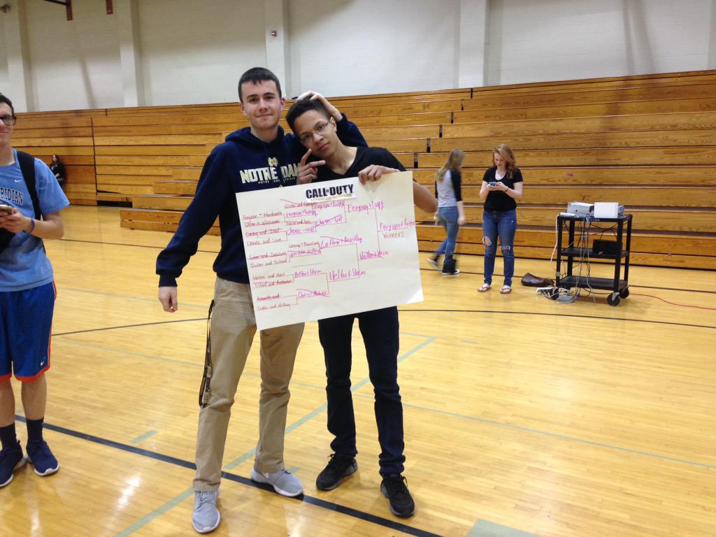 daylon_twigg's tweet photo. @PMHSFocus if this pic doesn't make it in the focus next week, I don't know what will. #codchamps2015 👌🏾👌🏾 http://t.co/lqzls3KkgP